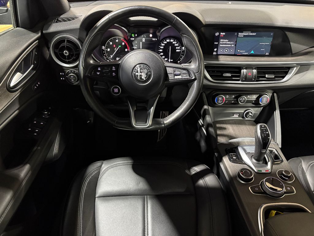 Alfa Romeo Stelvio 2022