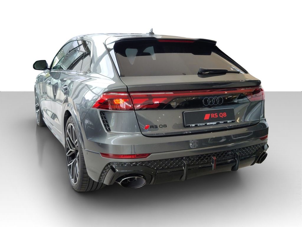 Audi RSQ8 2025