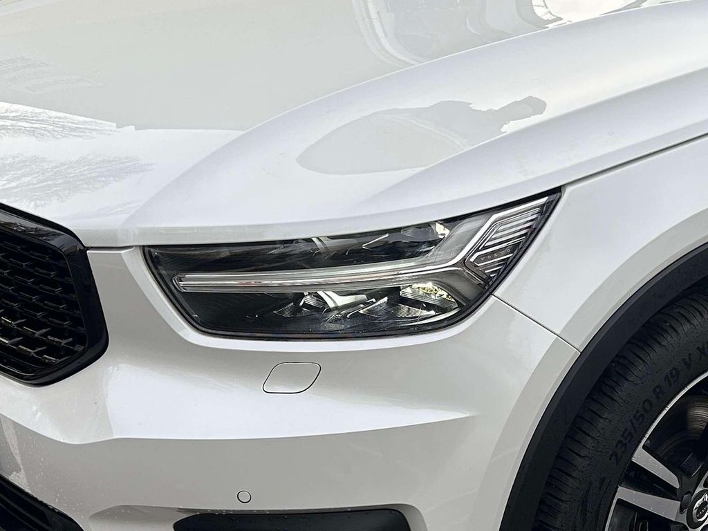 Volvo XC40 2021