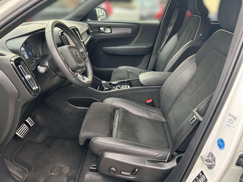Volvo XC40 2021