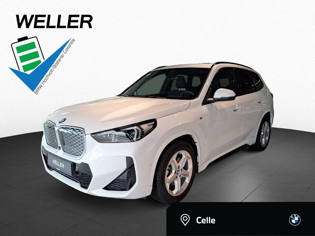 BMW iX1 2024