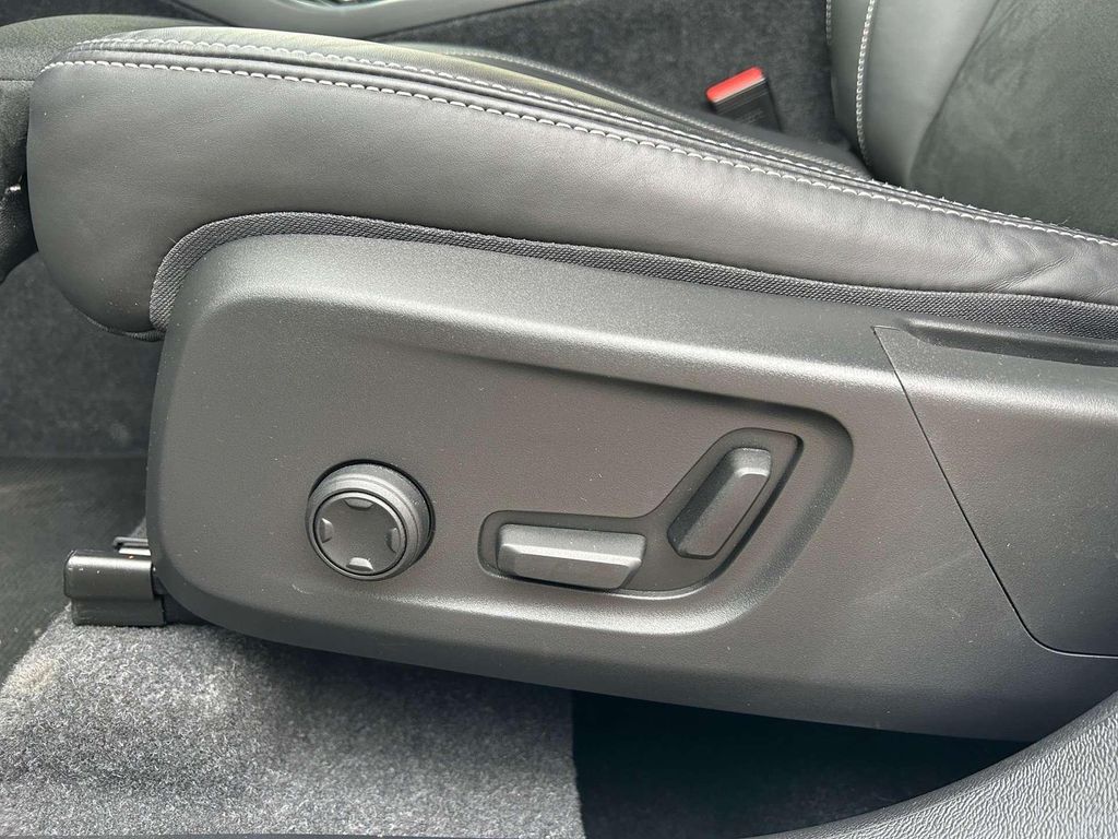 Volvo XC40 2021