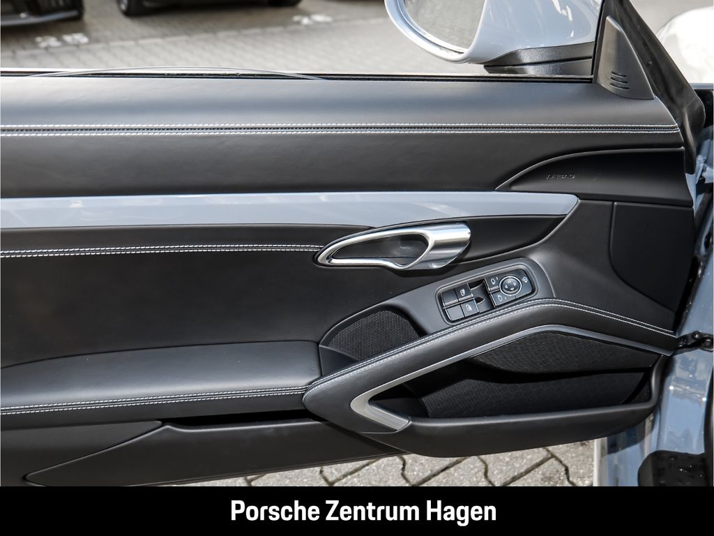 Porsche Boxster 2023