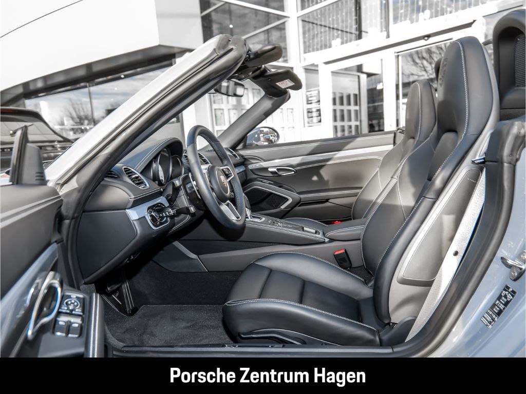 Porsche Boxster 2023