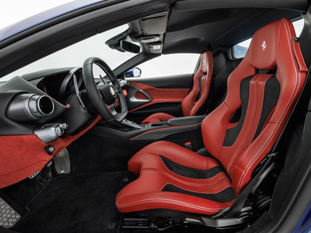 Ferrari 812 2022