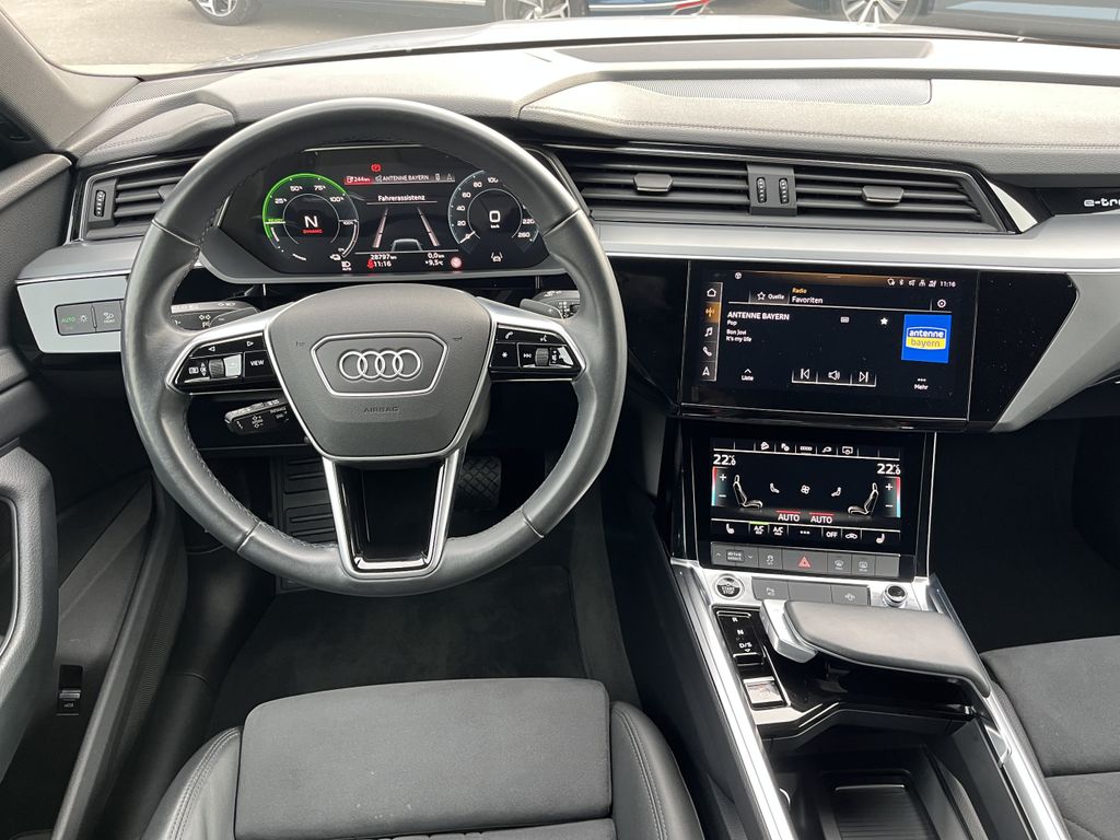 Audi e-tron 2022