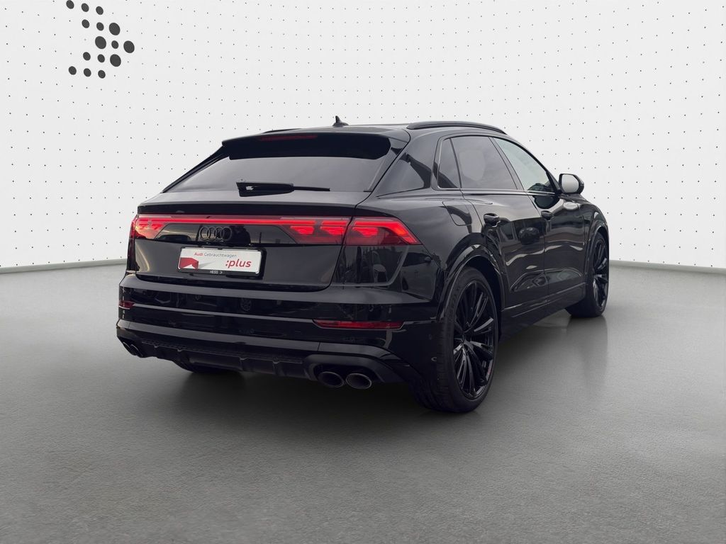 Audi SQ8 2025