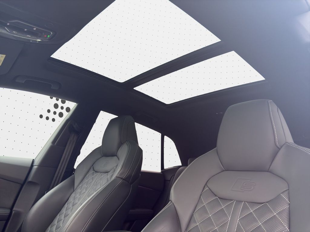 Audi SQ8 2025
