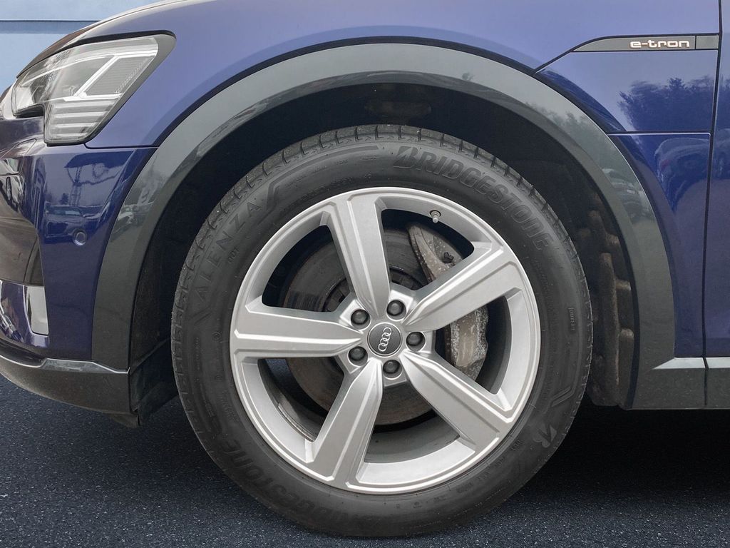 Audi e-tron 2019