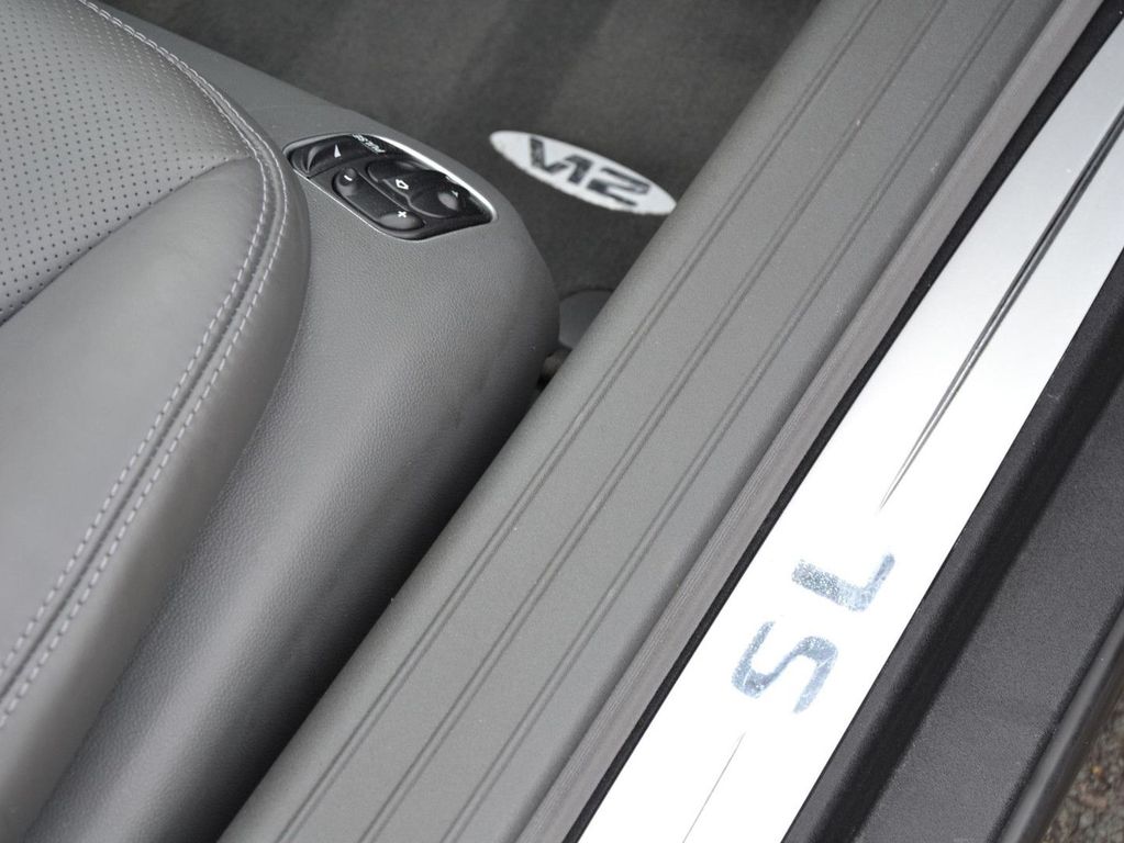 Mercedes-Benz SL 600 2004