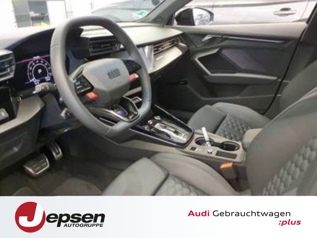 Audi RS3 2024