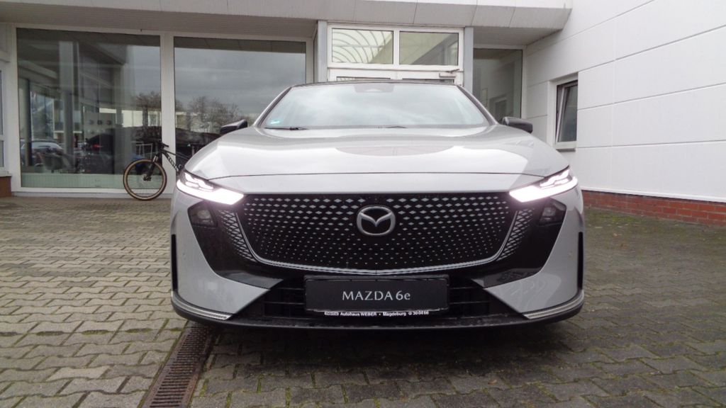 Mazda 6e 2025