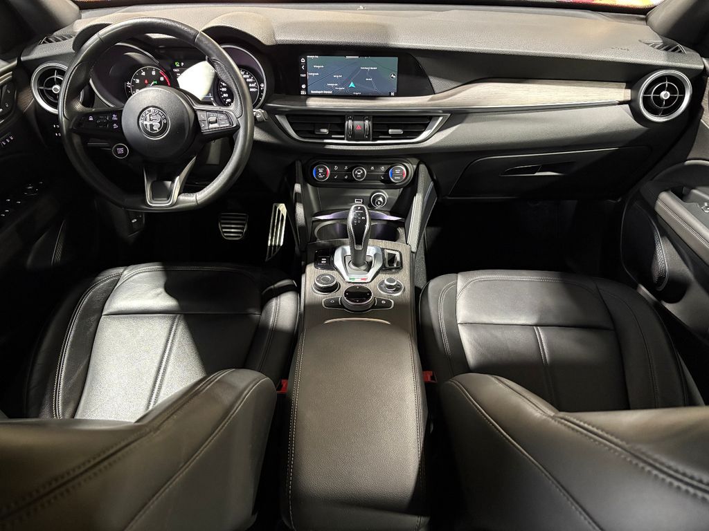 Alfa Romeo Stelvio 2022