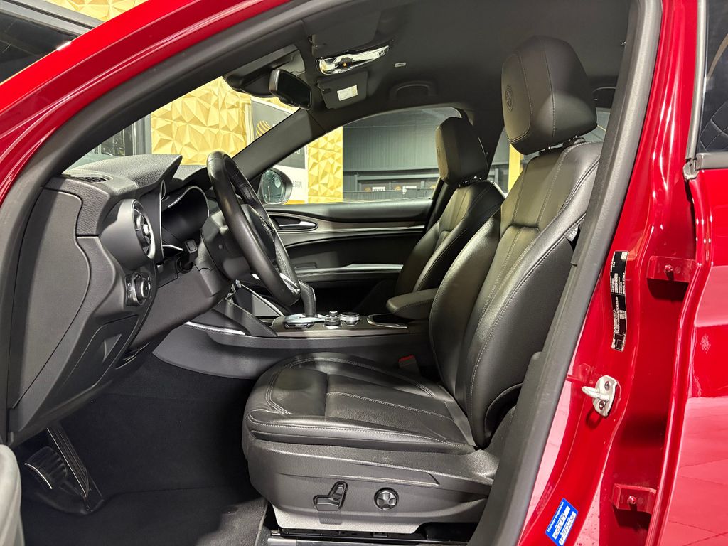 Alfa Romeo Stelvio 2022