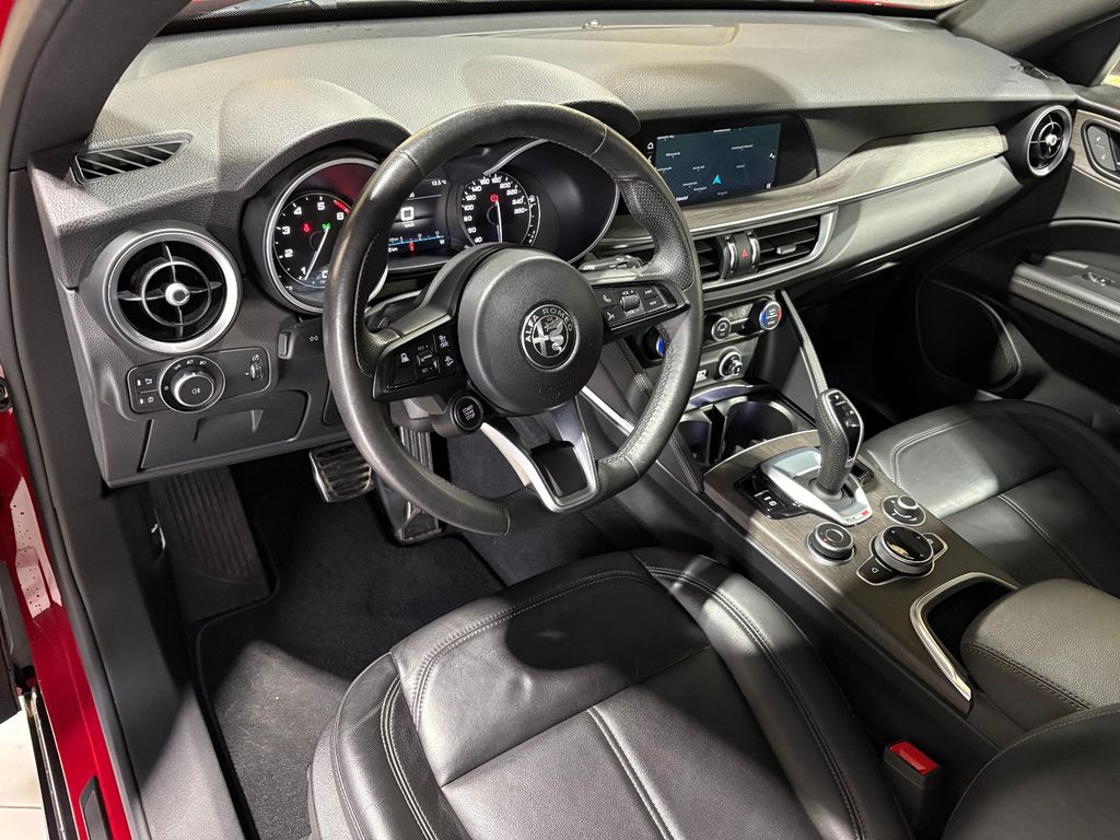 Alfa Romeo Stelvio 2022