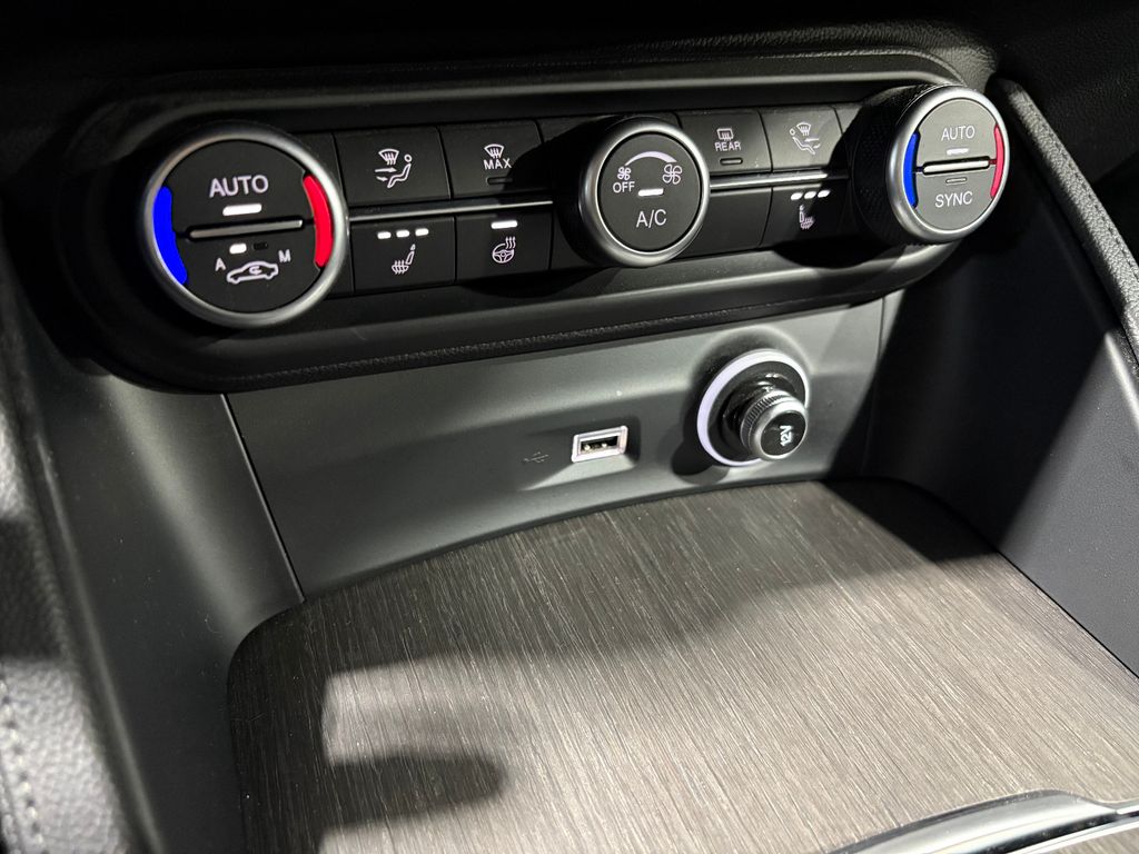 Alfa Romeo Stelvio 2022