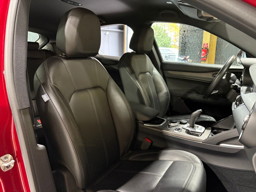 Alfa Romeo Stelvio 2022