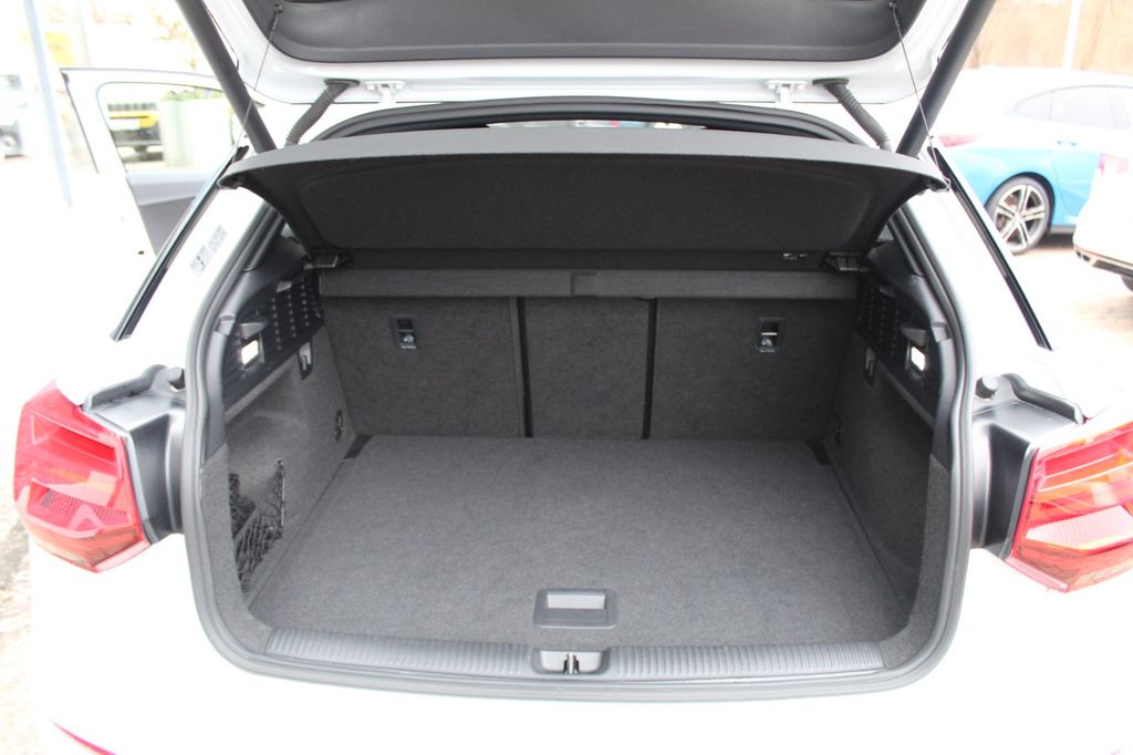 Audi SQ2 2020