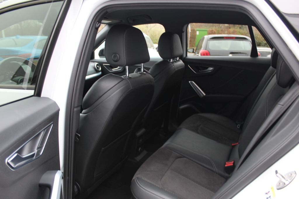 Audi SQ2 2020