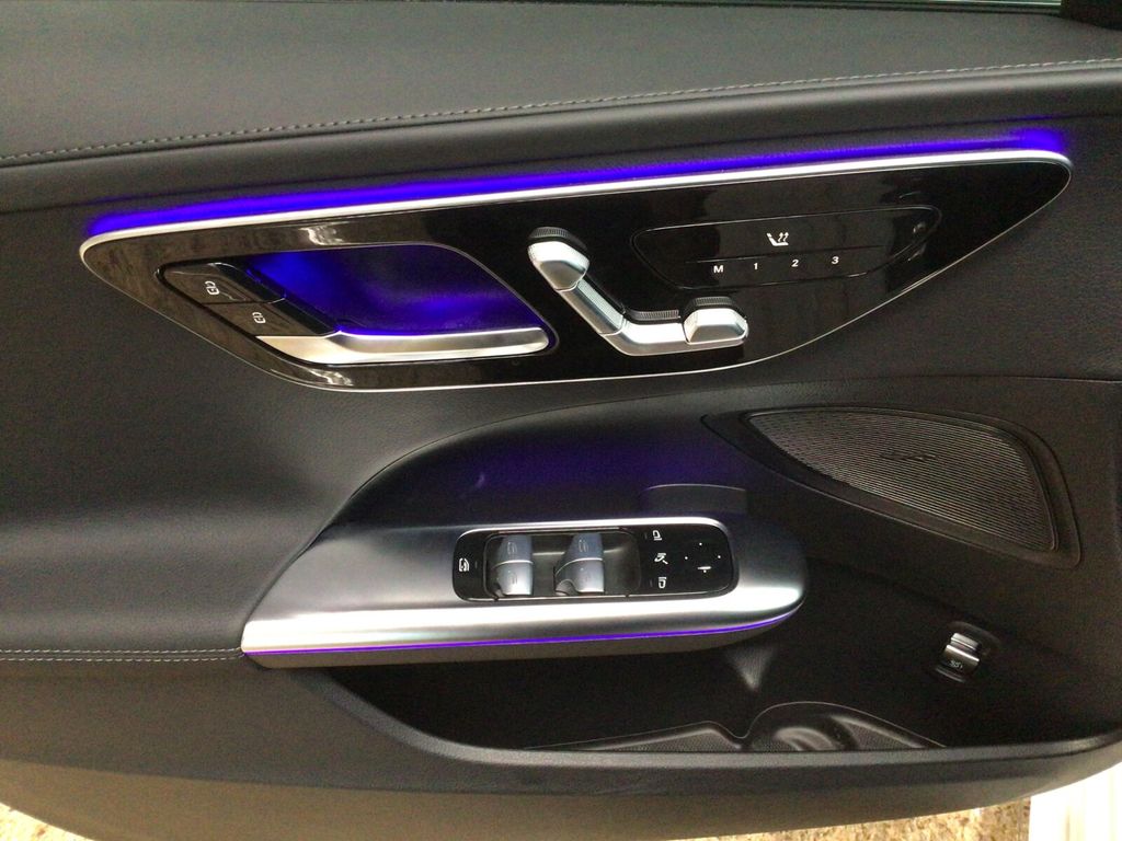 Mercedes-Benz C 200 2025