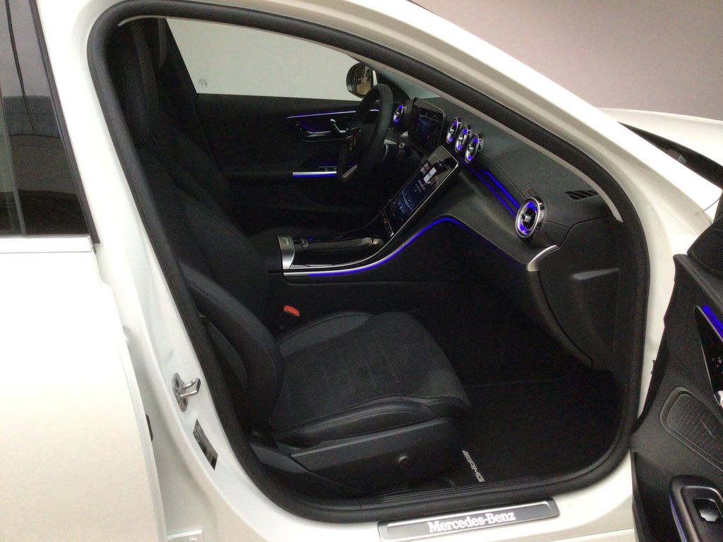 Mercedes-Benz C 200 2025