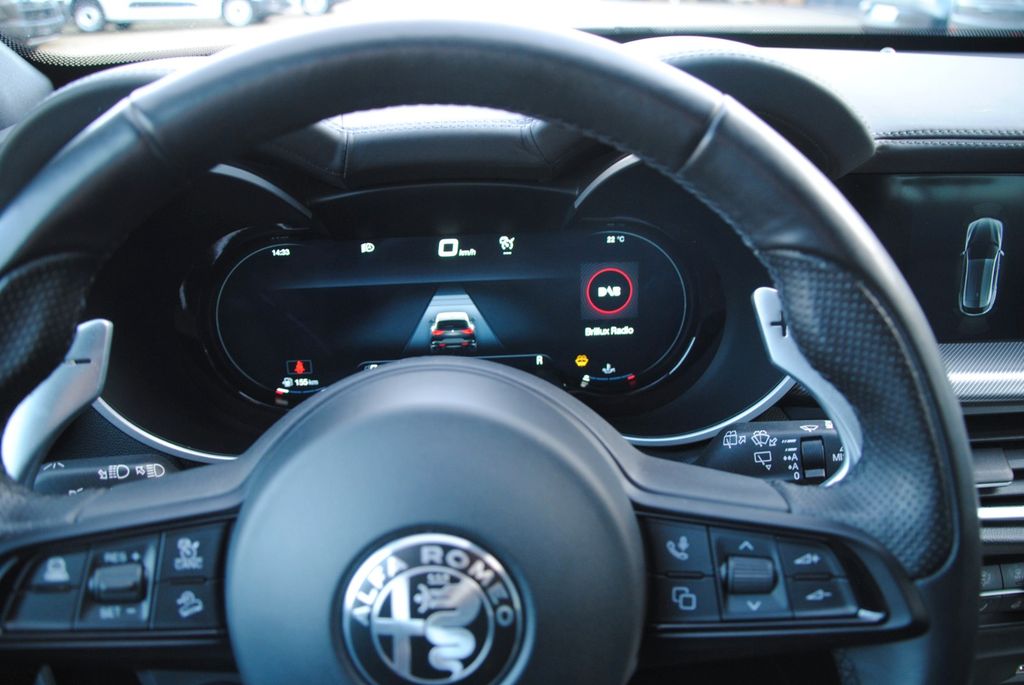 Alfa Romeo Stelvio 2023