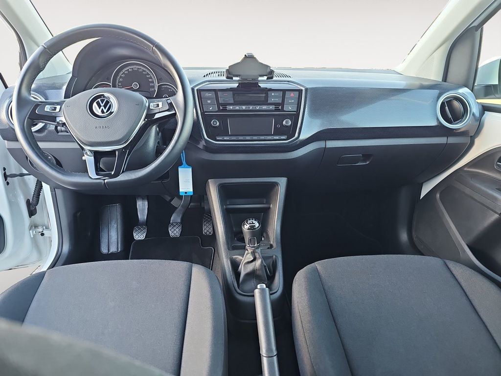 Volkswagen up! 2023