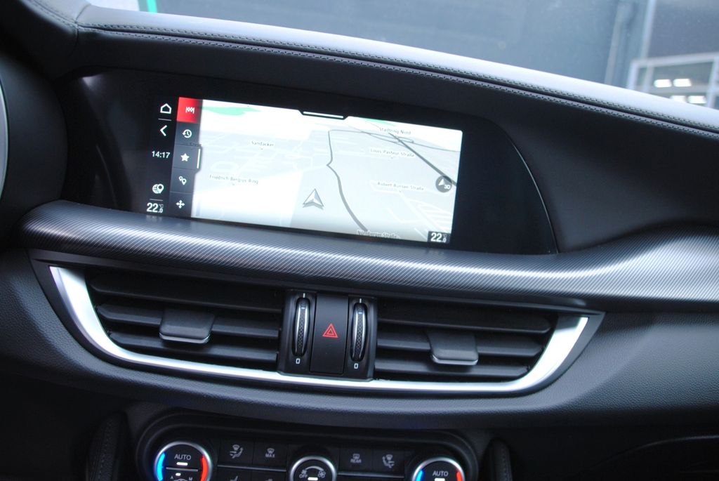 Alfa Romeo Stelvio 2023