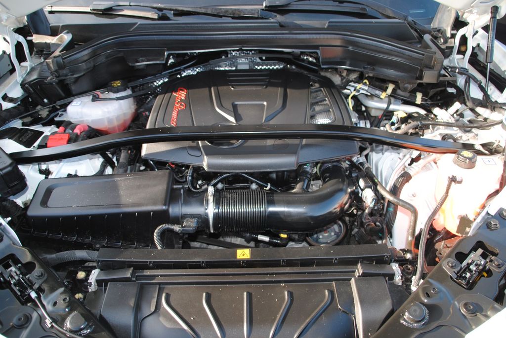 Alfa Romeo Stelvio 2023