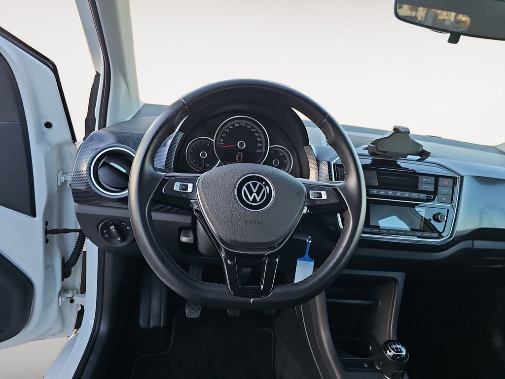 Volkswagen up! 2023