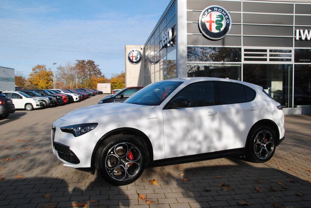 Alfa Romeo Stelvio 2023