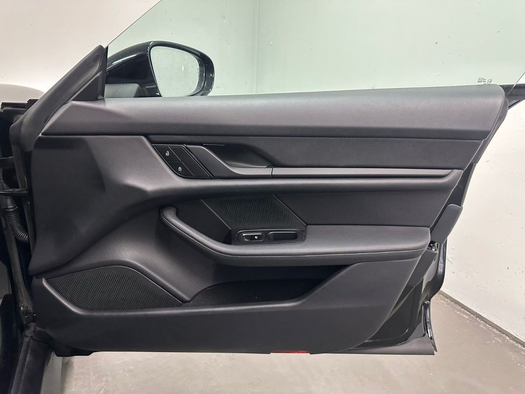 Porsche Taycan 2022
