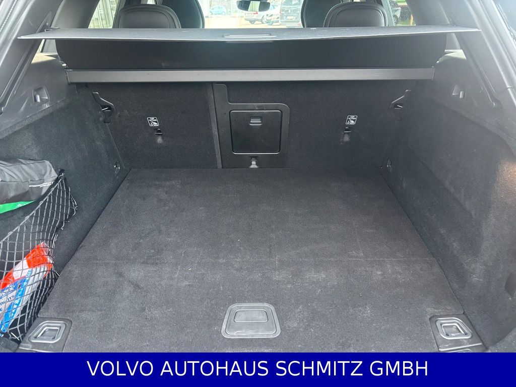 Volvo XC60 2025