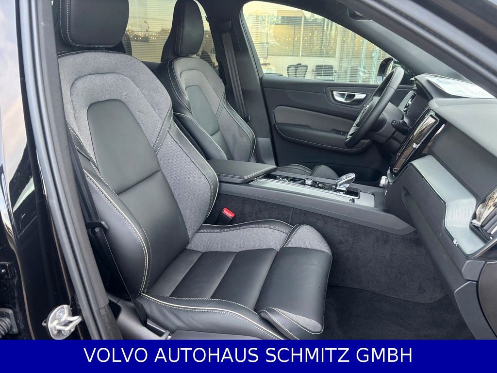 Volvo XC60 2025