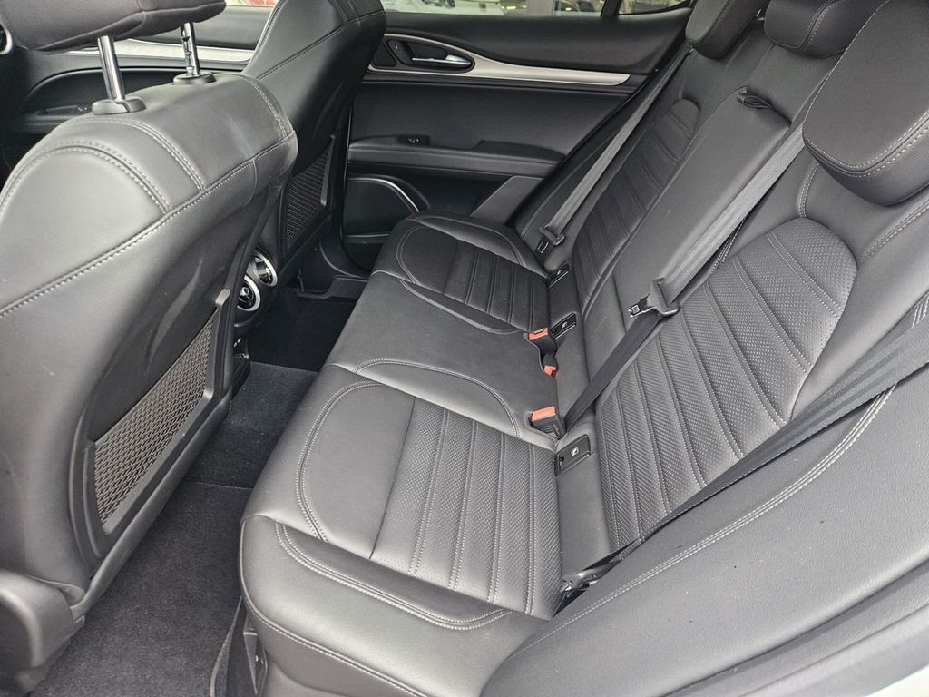 Alfa Romeo Stelvio 2022