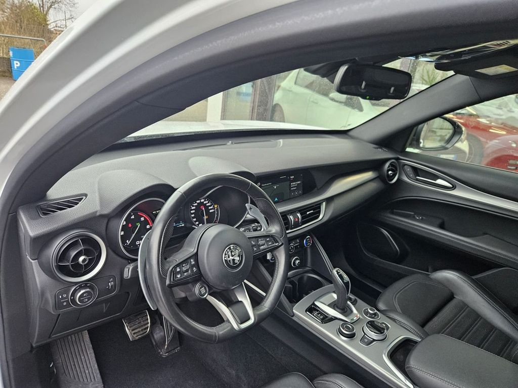 Alfa Romeo Stelvio 2022