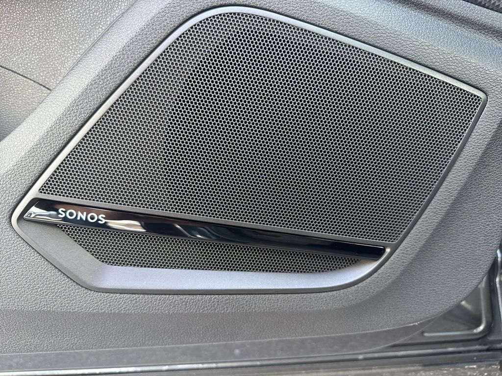 Audi SQ2 2025