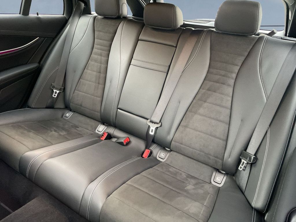 Mercedes-Benz E 220 2023