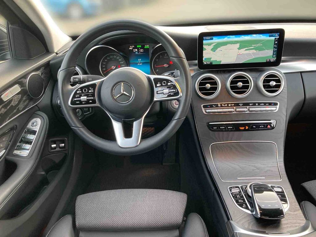 Mercedes-Benz C 300 2021