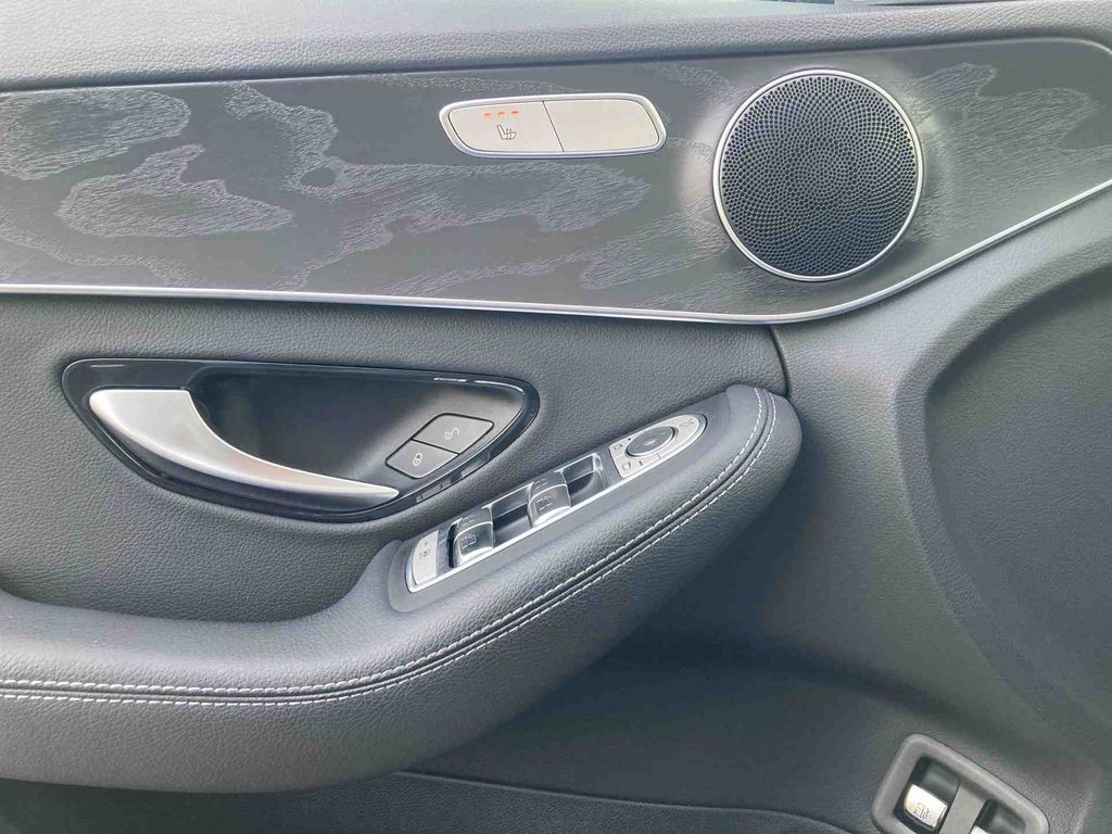 Mercedes-Benz C 300 2021