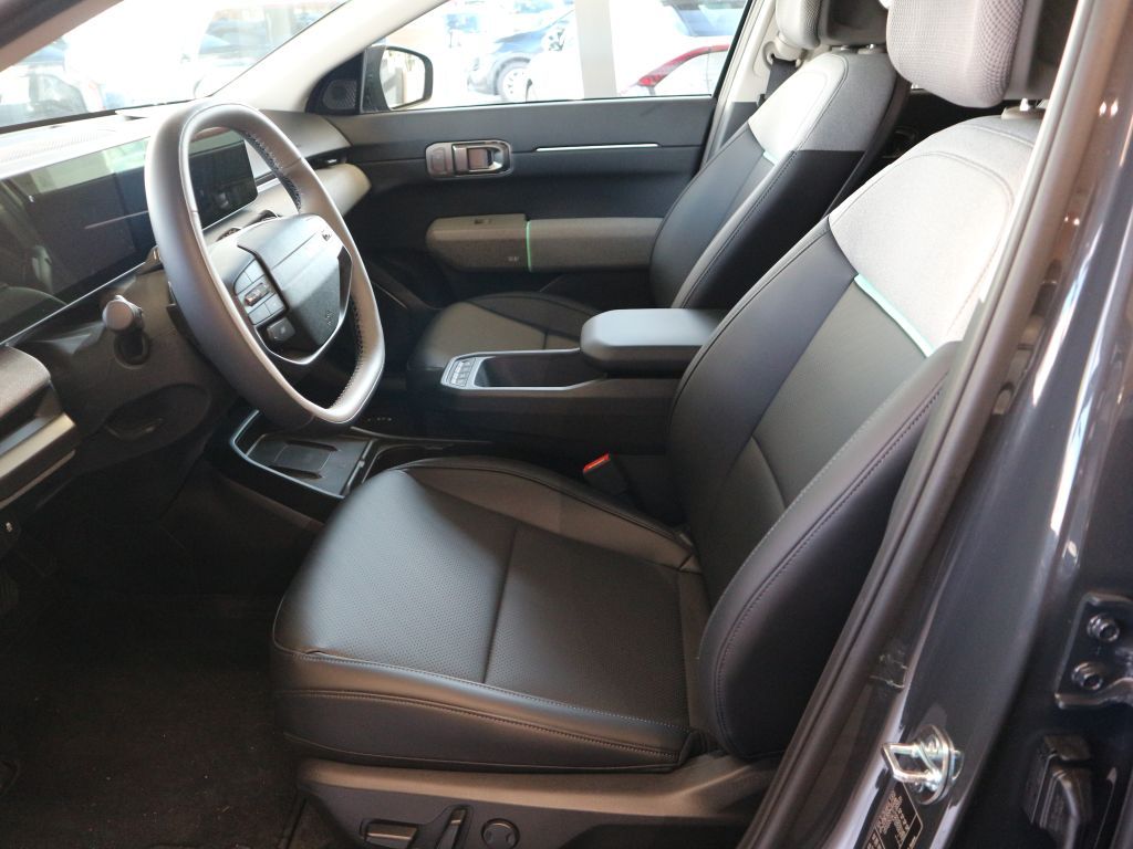 Kia EV4