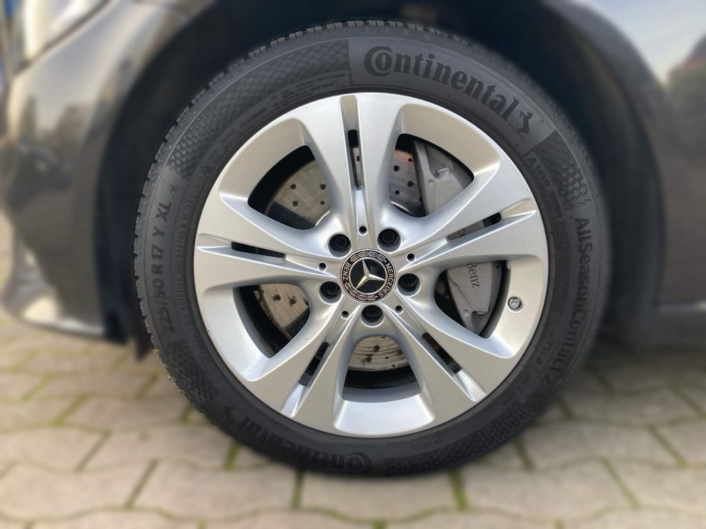 Mercedes-Benz C 300 2021