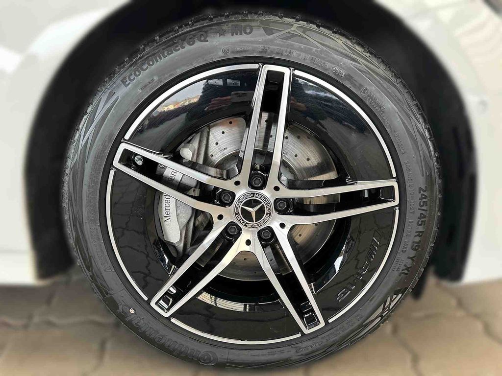 Mercedes-Benz E 220 2024