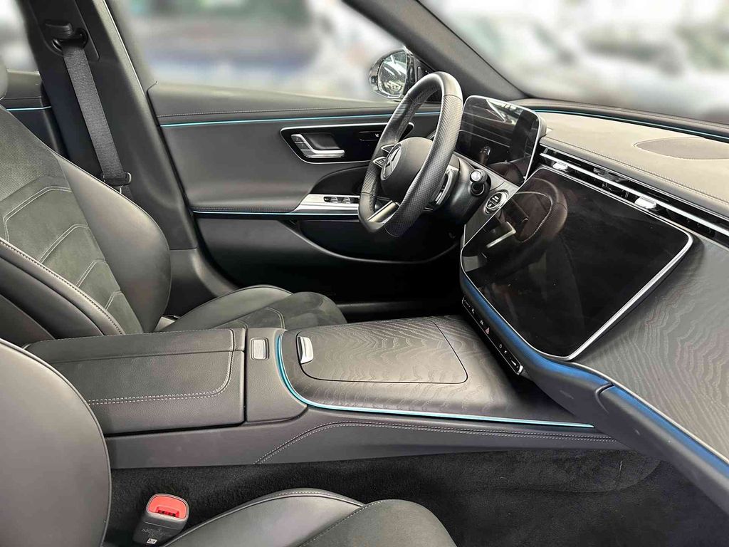 Mercedes-Benz E 220 2024