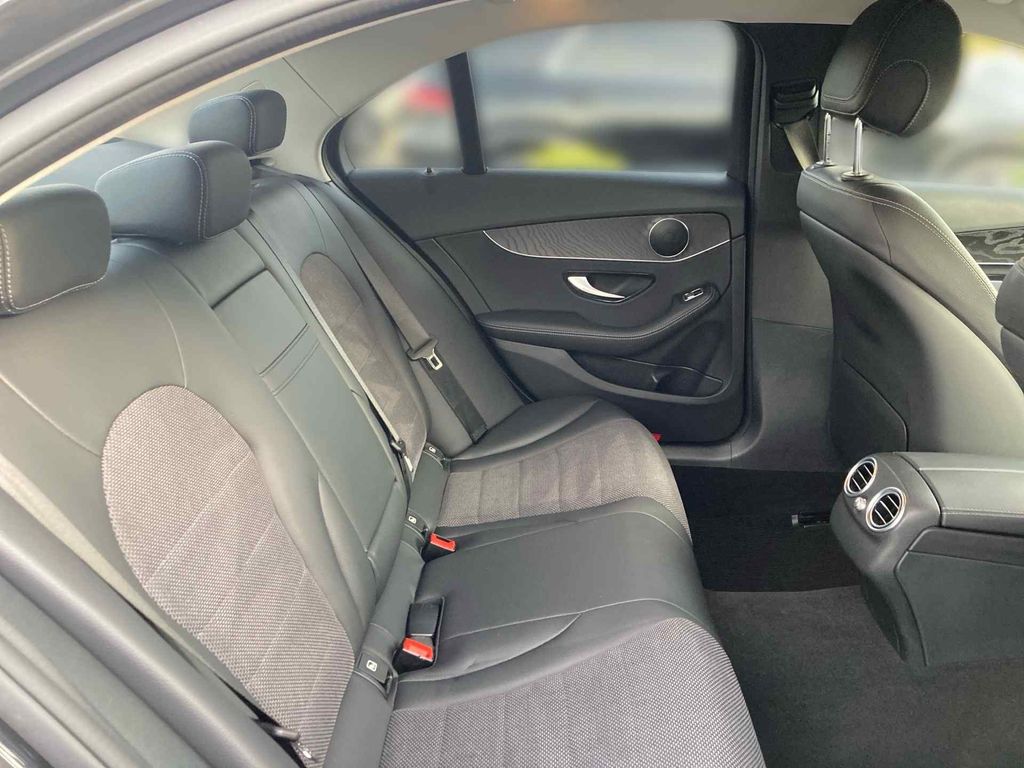 Mercedes-Benz C 300 2021