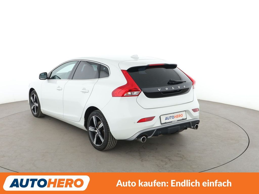 Volvo V40 2018