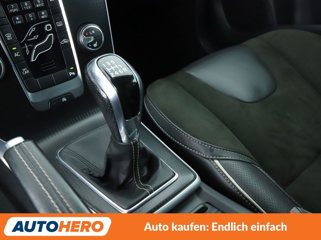 Volvo V40 2018