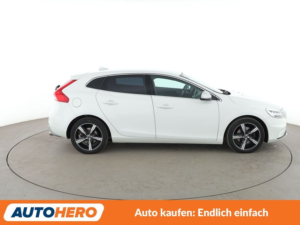 Volvo V40 2018