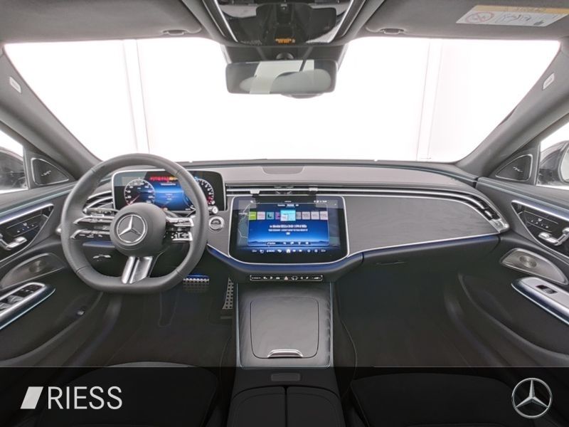 Mercedes-Benz E 300 2025