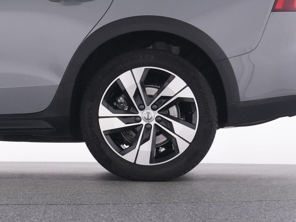 Volvo V60 Cross Country 2023